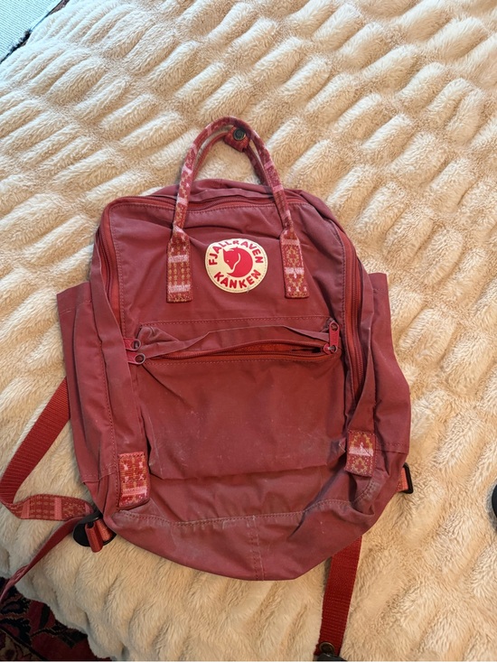 Fjallraven Handbags - Fjallraven Kånken Maroon Backpack with Patterned Handles